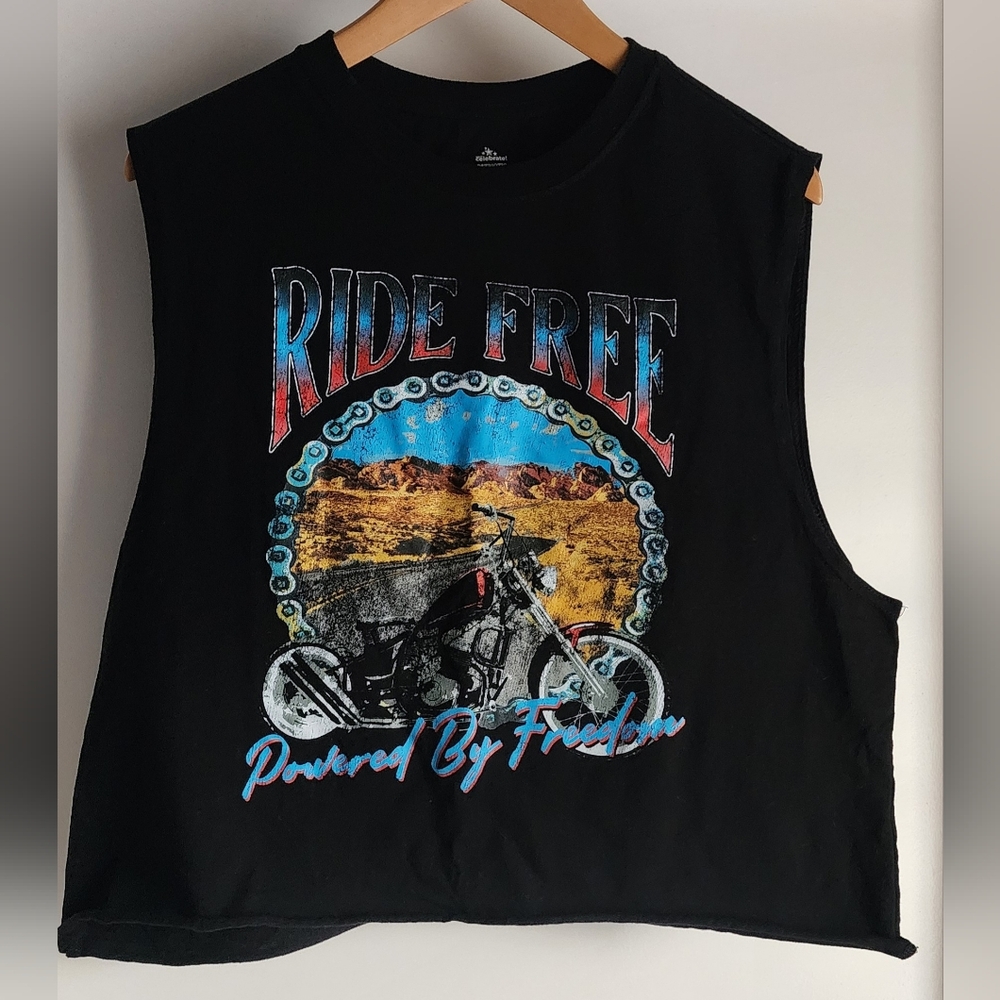 Way To Celebrate Patriotic Ridd Free Black Sleeveless Graphic Top Cropped Sz L - Picture 2 of 4